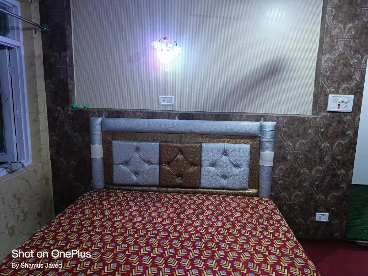 Hotel New Heaven Canal Srinagar  Exterior photo