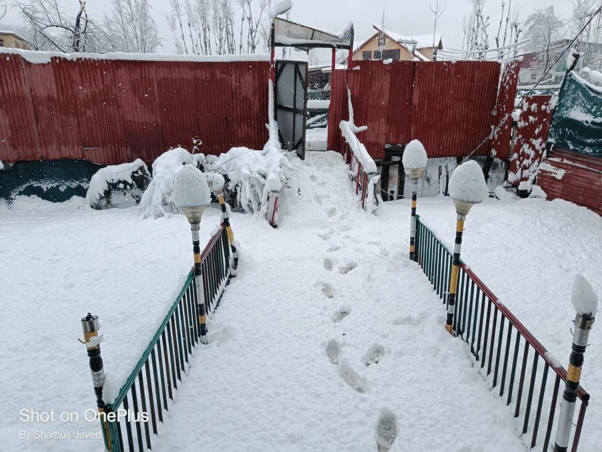 Hotel New Heaven Canal Srinagar  Exterior photo