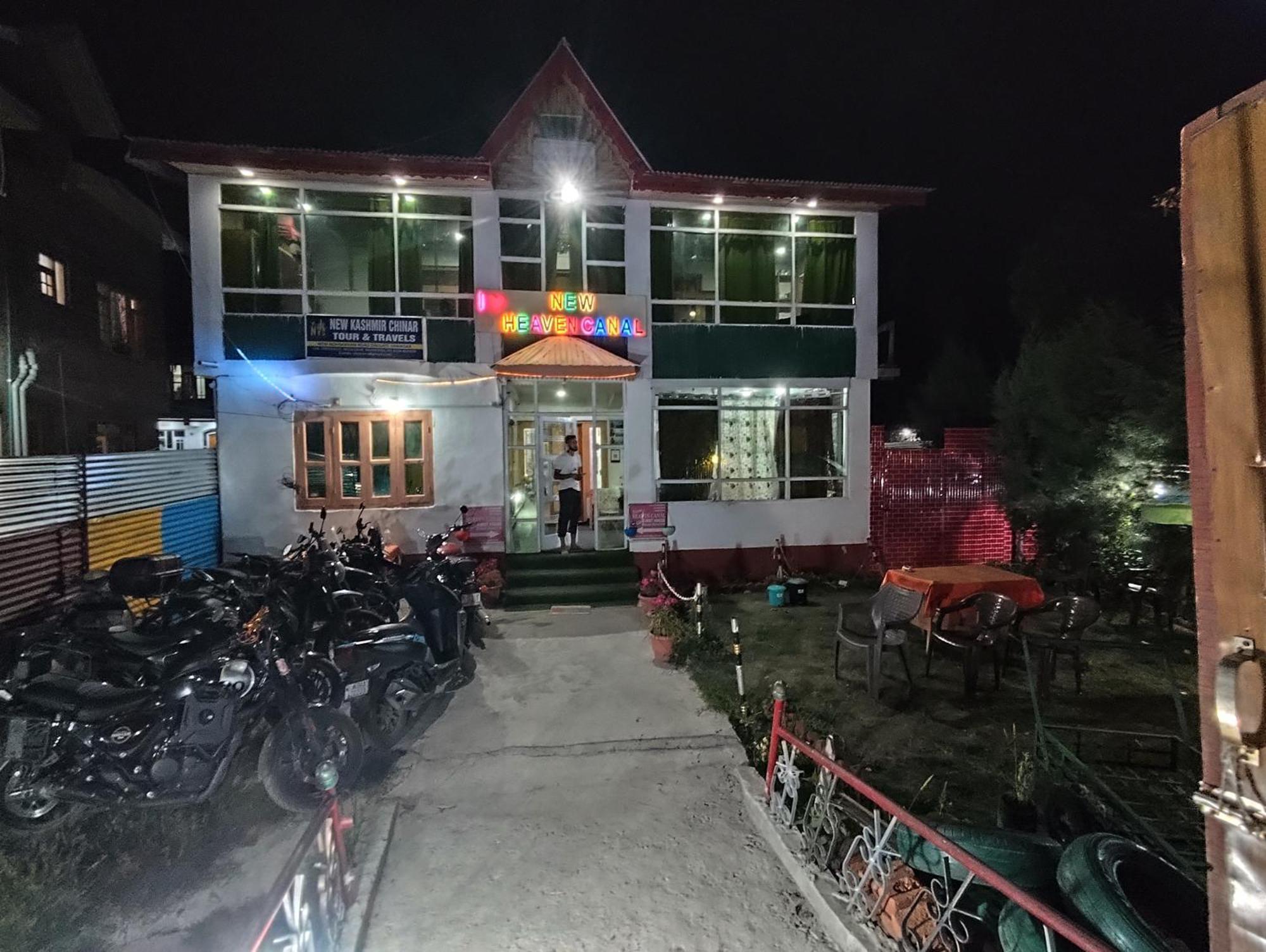 Hotel New Heaven Canal Srinagar  Exterior photo